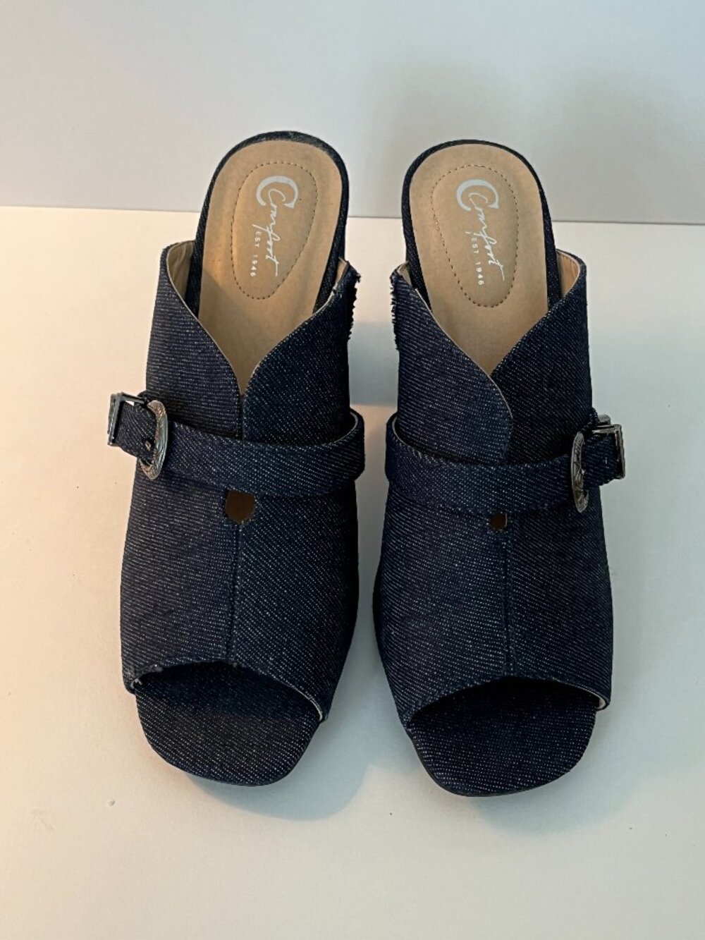 Comfort Est. 1946 Denim Block Heel Mules Open Toe w/ Silver Buckle ~ Women's 8W